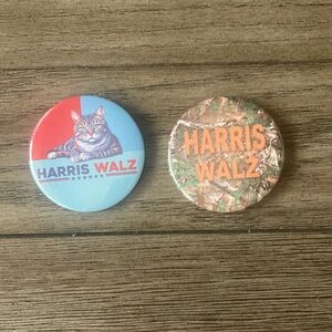 Harris Walz Buttons - Set of 2